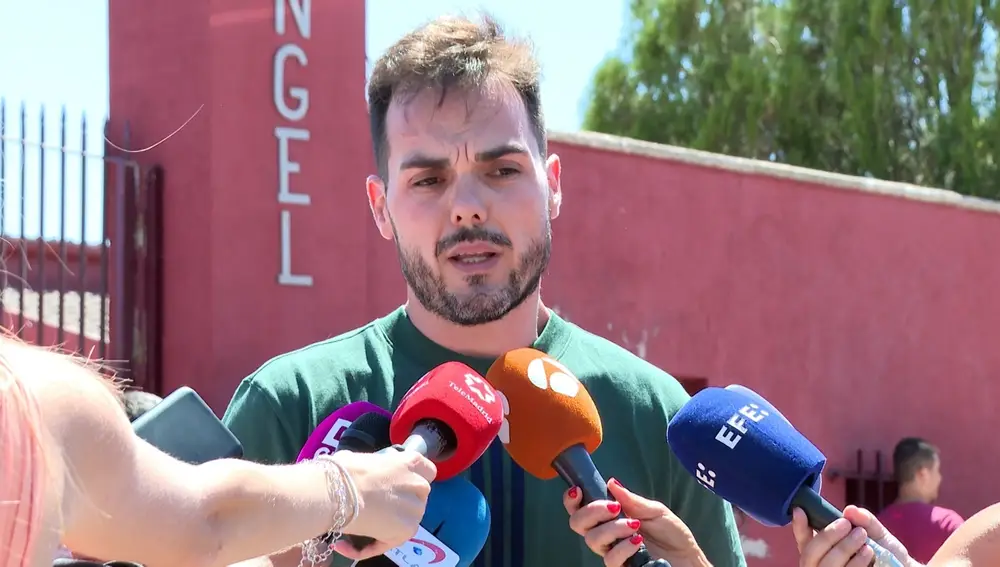 Le cousin du mineur assassiné à Mocejón, Asell Sánchez, s'adresse aux médias