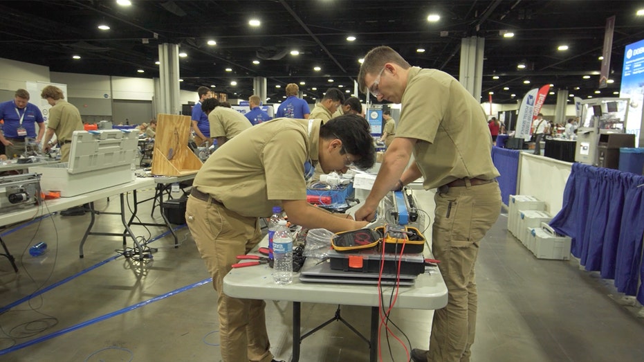 Une organisation de développement de la main-d'œuvre a attiré des milliers de personnes cette semaine à sa conférence annuelle, qui permet à la prochaine génération de travailleurs qualifiés de se connecter avec les employeurs et de tester leurs capacités les uns contre les autres dans les compétitions.