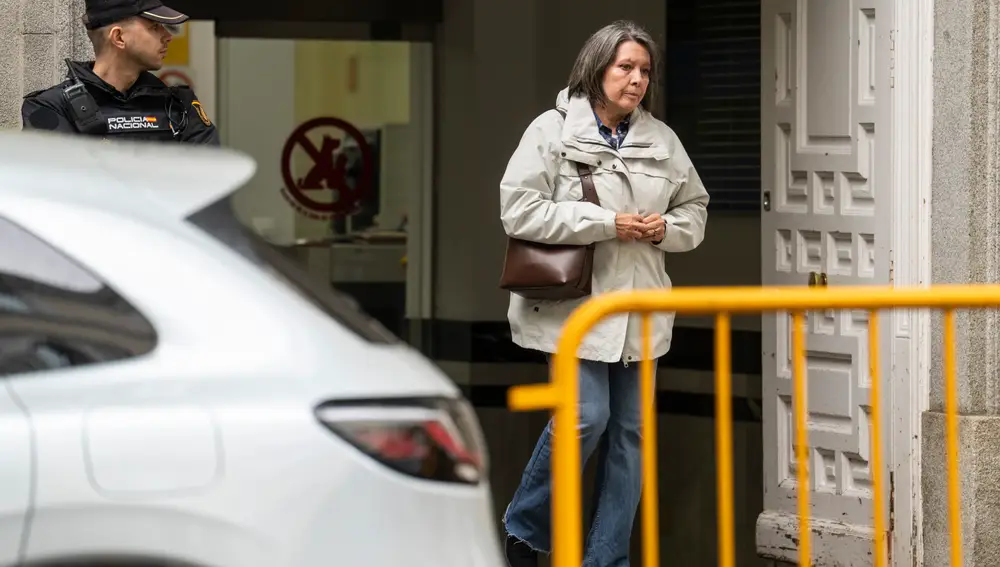 Celia Rodríguez, secrétaire du PSOE, quitte la Cour suprême. David Jarre