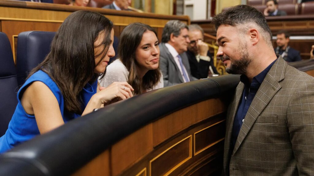 Montero et Rufián cherchent le coup d'effet et Sumar n'ose pas exclure une alliance