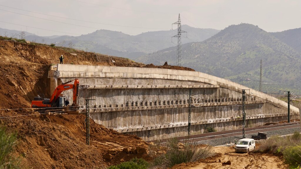 licenciements à Rodalies, mais personne n'assume le chaos de l'AVE à Malaga