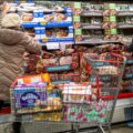 L'inflation pèse sur les consommateurs américains et le dernier rapport de la Fed montre que la situation s'aggrave