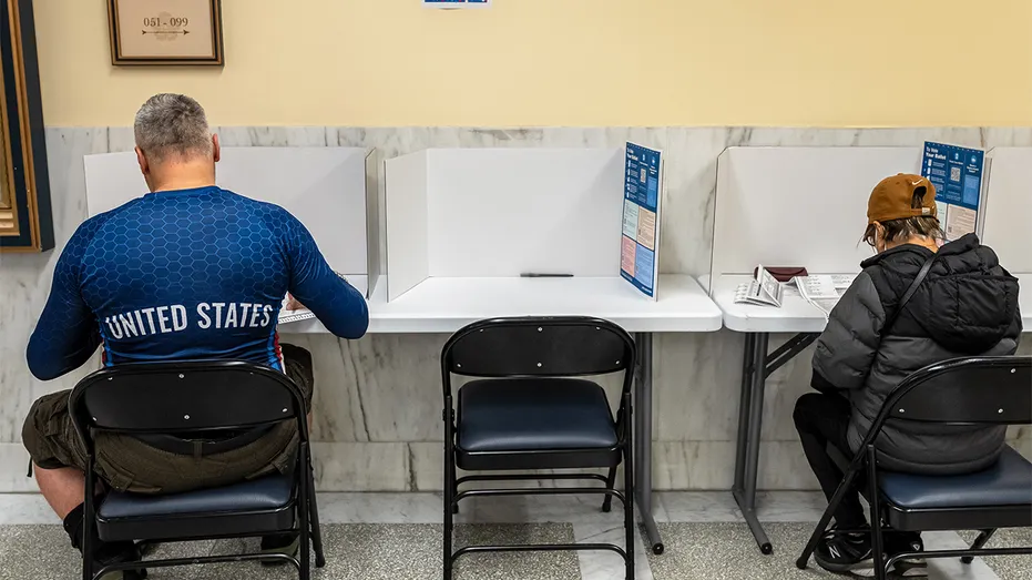 Les habitants de San Francisco votent aux élections