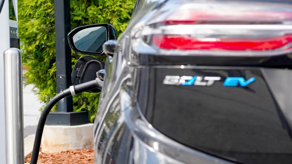 GM autorise certains propriétaires de véhicules électriques à revendre de l'électricité au réseau électrique américain