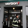Verizon lance des forfaits plus simples et un nouveau programme de fidélité, et supprime certains frais
