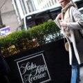 Saks sort de la faillite avec un nouveau nom et une empreinte de magasin plus réduite