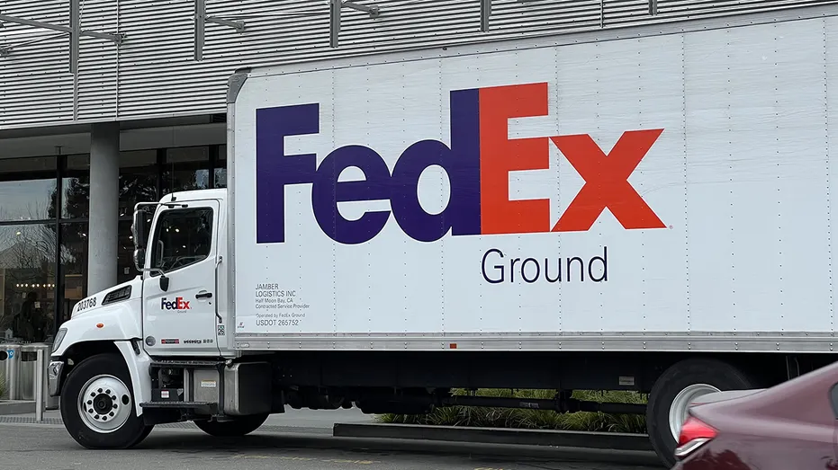 Camion FedEx Ground