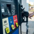 Le DOJ et la FTC pressent les États de cibler toute activité illégale contribuant aux prix élevés du gaz