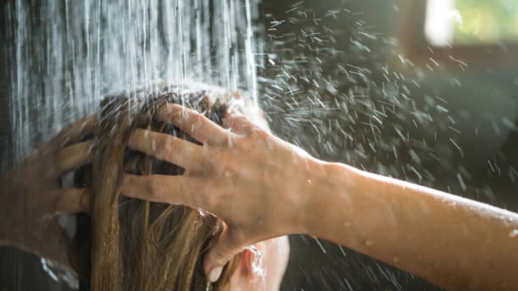 Adieu la baignoire et la douche habituelles ? La tendance européenne qui atteint les maisons modernes