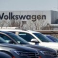 Le PDG de Volkswagen estime que le constructeur automobile envisage 50 000 suppressions d'emplois supplémentaires