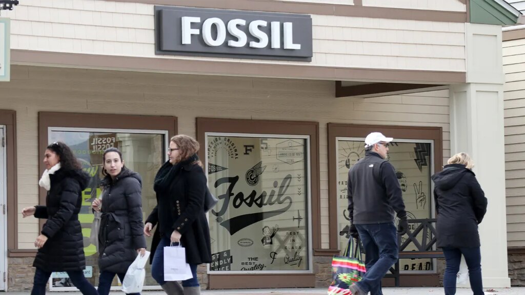 Un détaillant américain de centres commerciaux prévient qu'il pourrait fermer jusqu'à 15 magasins supplémentaires cette année