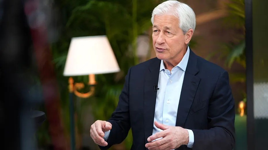 Jamie Dimon lors d'une interview avec Bloomberg