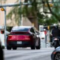 Tesla revendique 380 000 miles de taxis robots non surveillés avec « zéro incident notable »