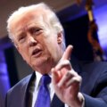 L’administration Trump dévoile de nouveaux tarifs sur 60 partenaires commerciaux alors que les droits temporaires expirent