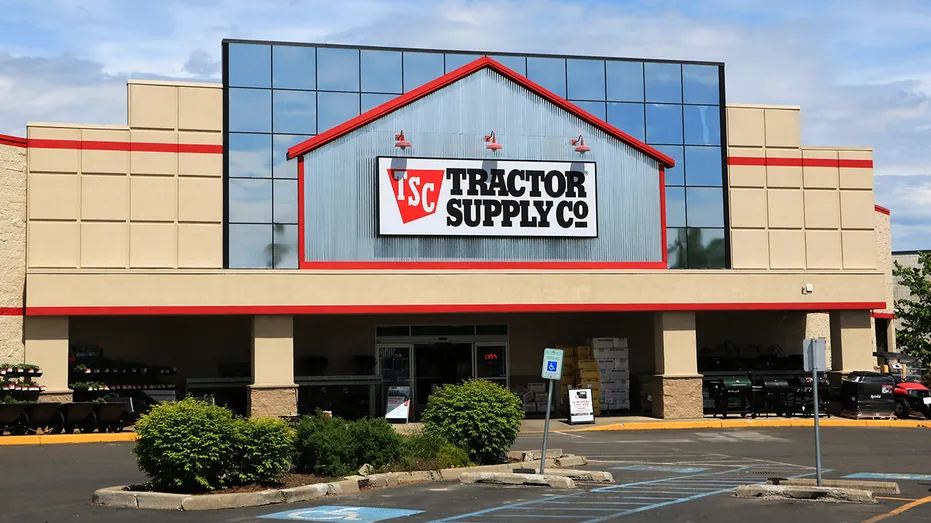 Magasin de fournitures pour tracteurs