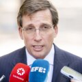 Almeida demande si le frère de Pedro Sánchez habite à La Moncloa : « C'est une obligation administrative »