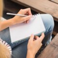 Bleu, noir et rouge : quand utiliser chaque couleur de stylo