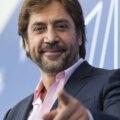 Javier Bardem, sur son enfance : « J'ai dû encore me lever avec quelques hymnes, pas beaucoup, mais j'ai dû le faire »