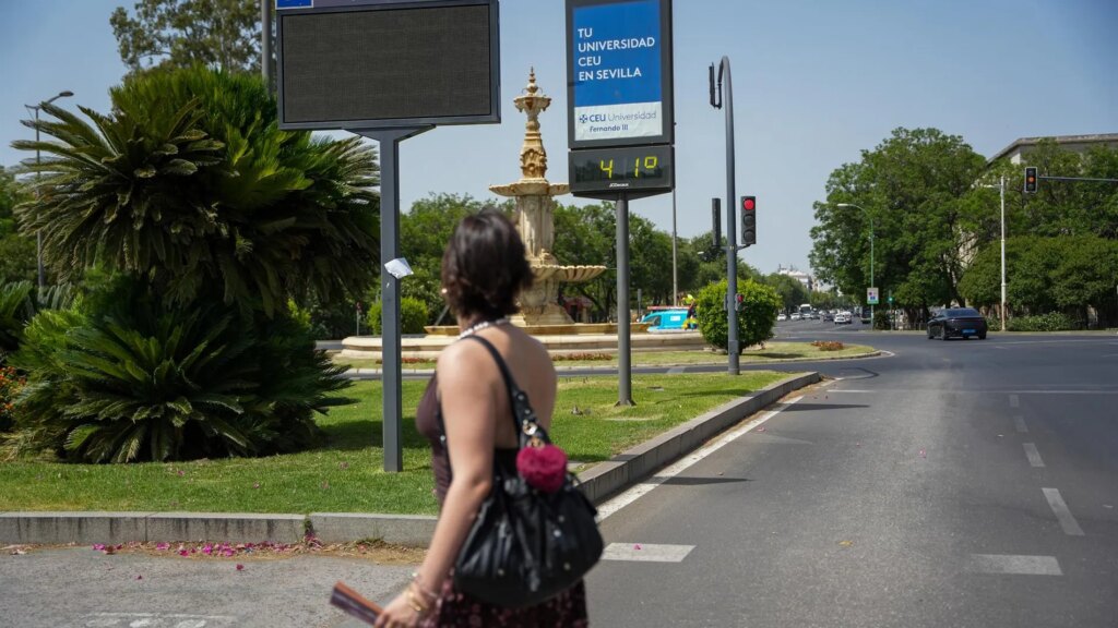 L'AEMET prévient que les températures minimales ne descendront pas en dessous de 20 degrés ce vendredi sur le littoral méditerranéen, en Andalousie et aux Canaries, tout en maintenant des avertissements de pluie dans le nord.
