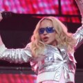 Madonna parle clairement de sa relation avec sa fille : « elle m'a proposé d'écrire une chanson ensemble pour guérir notre relation, c'était un moment très important et cela a consolidé l'idée que c'était le moment d'enregistrer cet album »