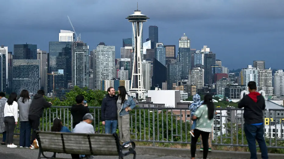 L'horizon de Seattle vu au crépuscule.
