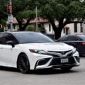 Toyota rappelle des Camrys 655K dans le monde en raison d'un défaut d'affichage pouvant faire disparaître les indicateurs de sécurité