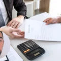 David Jiménez, avocat sur l'héritage gratuit : « Les réductions d'impôts pour l'héritage d'une entreprise familiale vont de 95 à 99 %, donc je reçois l'entreprise pratiquement gratuitement »