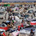 Juan Ruiz, un habitant de Ceuta, s'inquiète de la tension dans les rues : « Tout le monde porte déjà du gaz poivré. Ce n'est pas normal dans une ville espagnole »