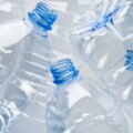 Presque personne ne sait ce que signifient les triangles sur les emballages en plastique et c'est plus important qu'il n'y paraît