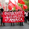 La plateforme DSA pourrait coûter jusqu'à 212 000 milliards de dollars sur une décennie, selon une analyse