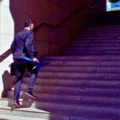 La psychologie dit que les personnes qui marchent vite ne le font pas parce qu’elles sont pressées, mais à cause de leur façon d’aborder la vie.