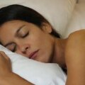 La psychologie dit que les personnes qui se réveillent de mauvaise humeur après une sieste ne sont pas dues à un mauvais repos, mais à l'inertie du sommeil.
