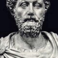 Marc Aurèle, empereur romain, à propos du stoïcisme : « il est en votre pouvoir de vous replier sur vous-même quand vous le souhaitez. La tranquillité parfaite consiste dans l'ordre de l'esprit, le royaume qui vous appartient »