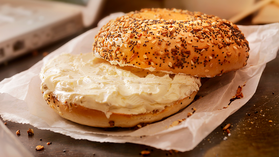 Bagel au fromage à la crème