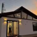 Une maison préfabriquée peut-elle être placée sur un terrain non bâti ? C'est ce que dit la loi
