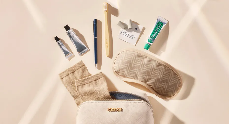 Delta présente de nouveaux kits d'agrément Missoni comprenant les soins de la peau Grown Alchemist et les produits dentaires Marvis à partir du 3 novembre.