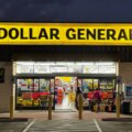 Dollar General poursuivi en justice par la FTC et 20 États, accusé de surfacturer ses clients