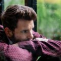José González, psychologue, analyse la phrase qui provoque le plus de douleur pendant le deuil : « C'est l'un des plus gros mensonges qu'on puisse raconter à une personne en deuil »