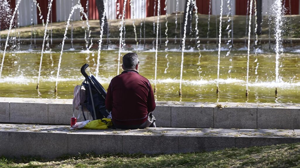 L'AEMET espère que le beau temps continuera à dominer l'Espagne ce vendredi, mais prévient que de la pluie pourrait apparaître dans l'est du pays et dans l'archipel des Baléares.