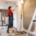 La Loi sur les baux urbains le confirme : le propriétaire doit payer les travaux demandés par son locataire dans ces cas