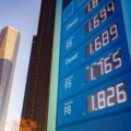 Pourquoi les prix de l’essence et du diesel ne sont-ils pas arrondis comme la plupart des produits ? Un expert répond